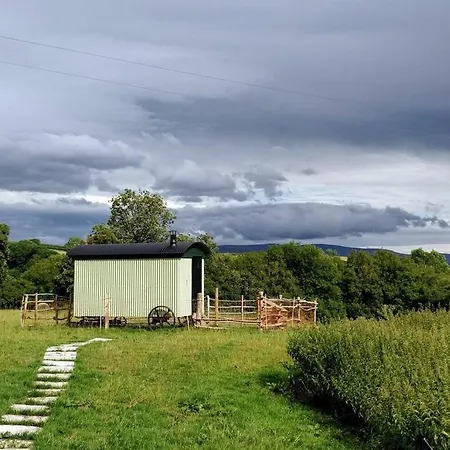 Cefnmachllys Shepherds Huts Brecon Exterior photo